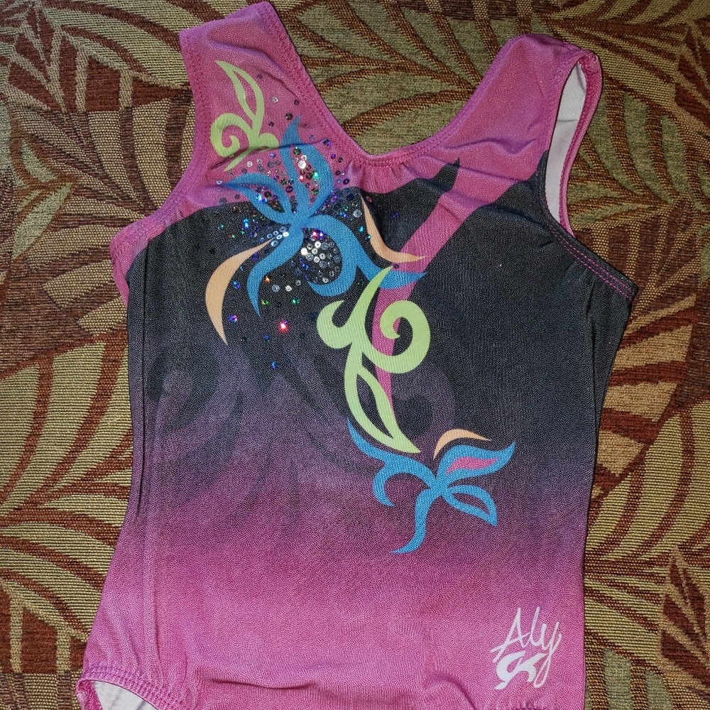 Leotards - Picture 5 of 5